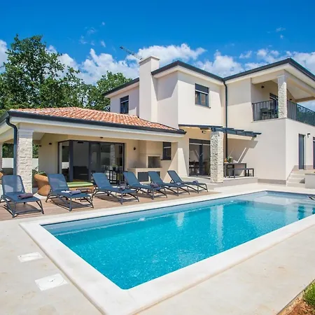 Villa Mia *