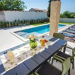 Mia * Poreč